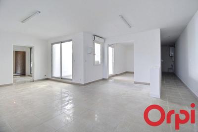 Local commercial - 186 m²