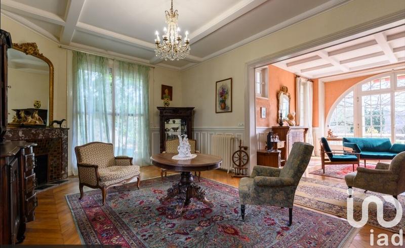 Maison - 357 m² - 14 pièces