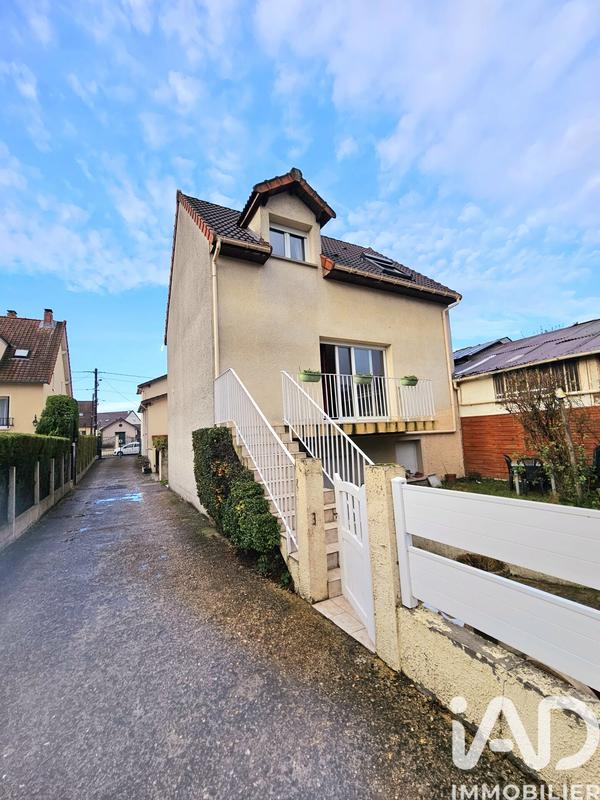 Maison - 85 m² - 5 pièces