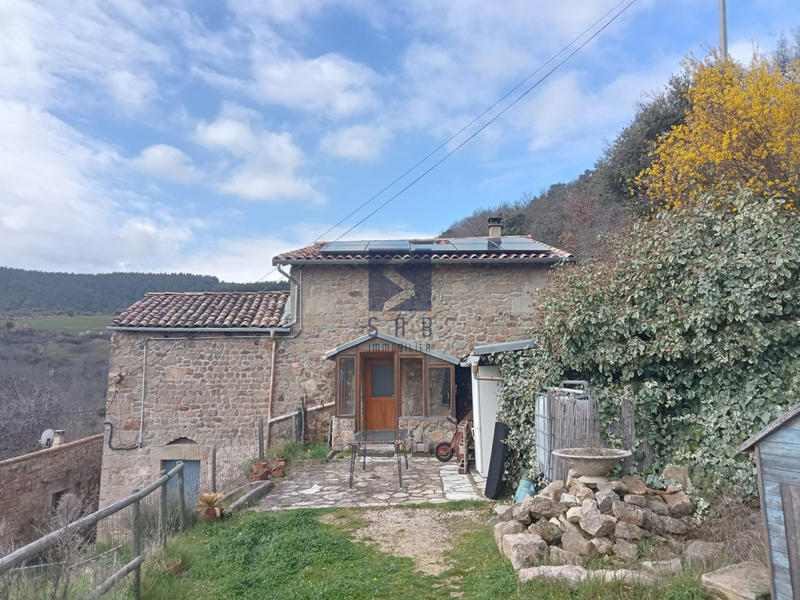 Maison - 95 m² - 4 pièces