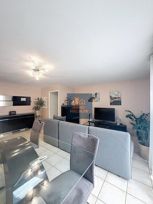 Appartement - 60 m² - 2 pièces