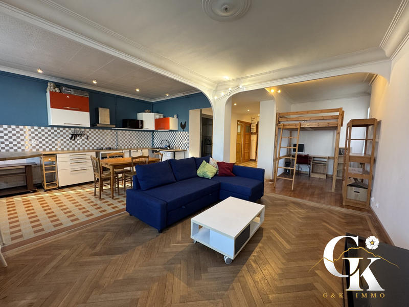 Appartement - 72 m² - 2 pièces