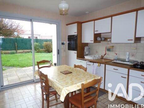 Maison - 104 m² - 4 pièces