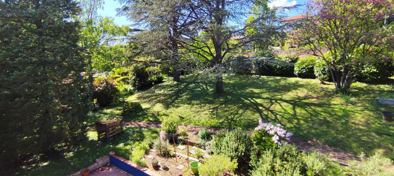 Maison - 240 m² - 8 pièces