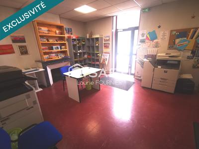 Local commercial - 92 m² - 3 pièces