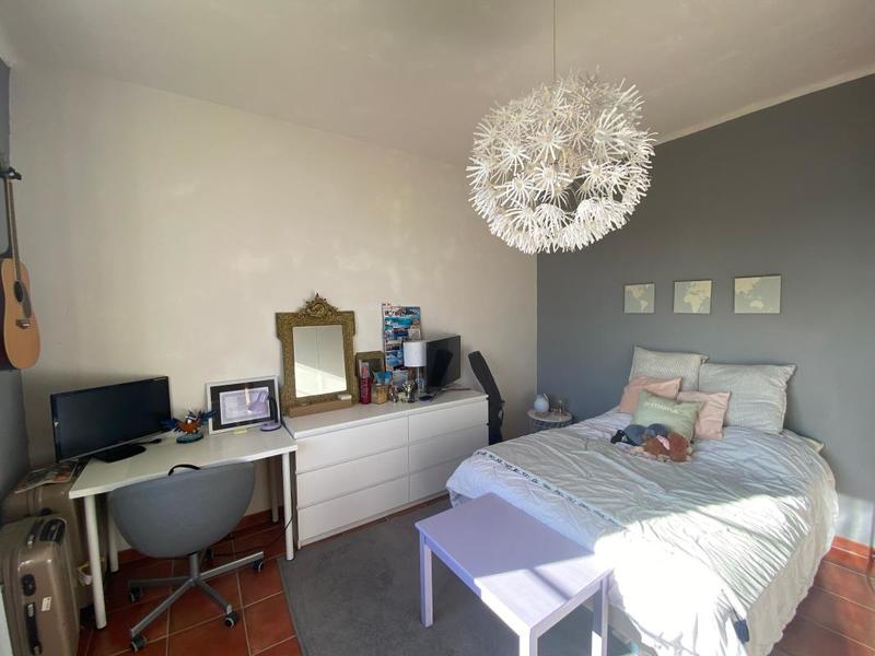 Maison - 250 m² - 7 pièces