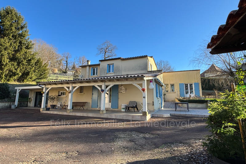 Maison contemporaine - 208 m² - 7 pièces