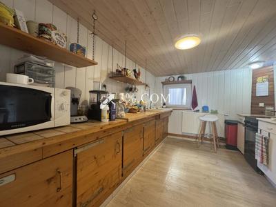 Maison - 111 m² - 5 pièces