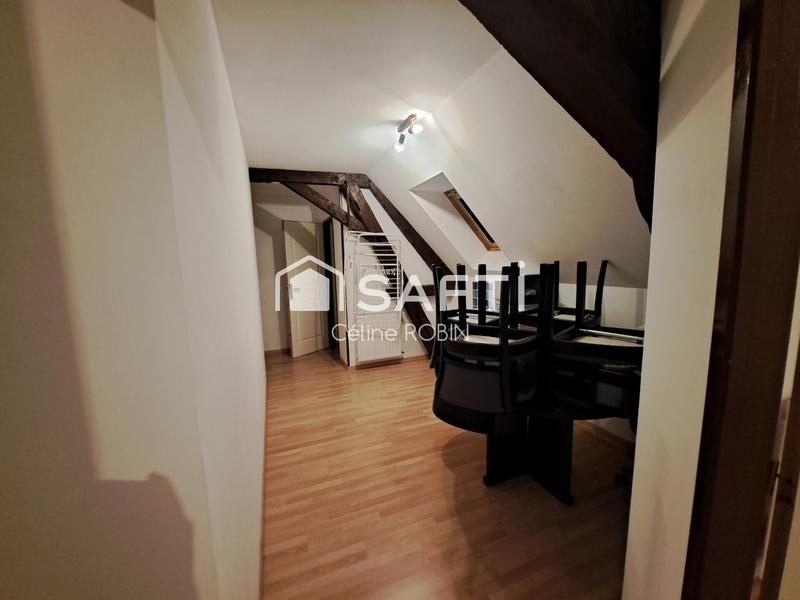 Maison - 186 m² - 9 pièces