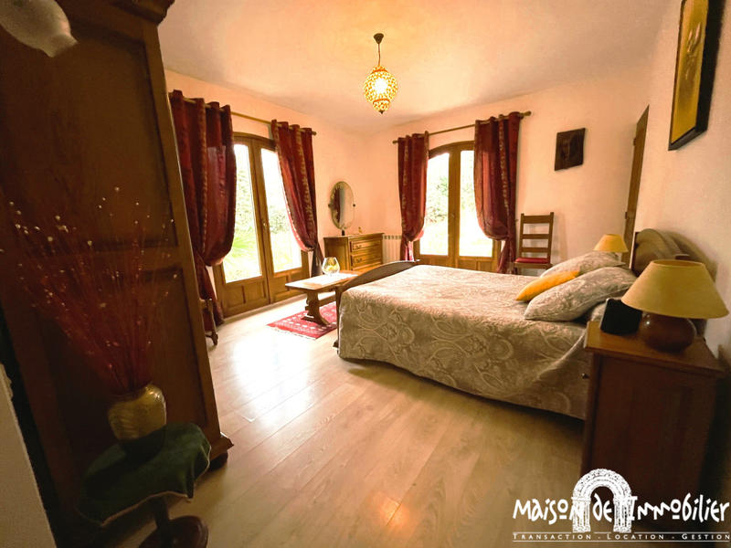 Maison - 161 m² - 6 pièces