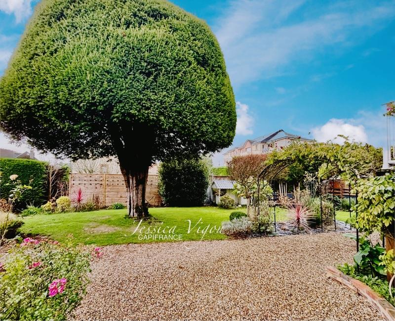 Maison de ville - 215 m² - 6 pièces