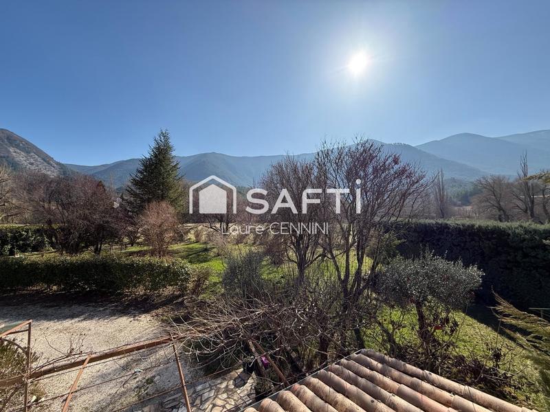 Maison - 195 m² - 8 pièces