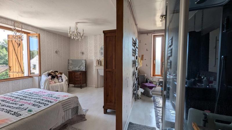 Maison - 225 m² - 8 pièces