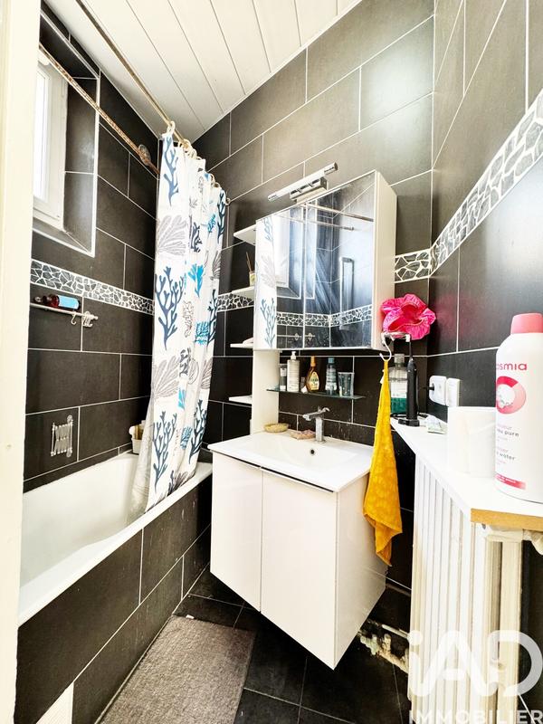 Appartement - 77 m² - 4 pièces