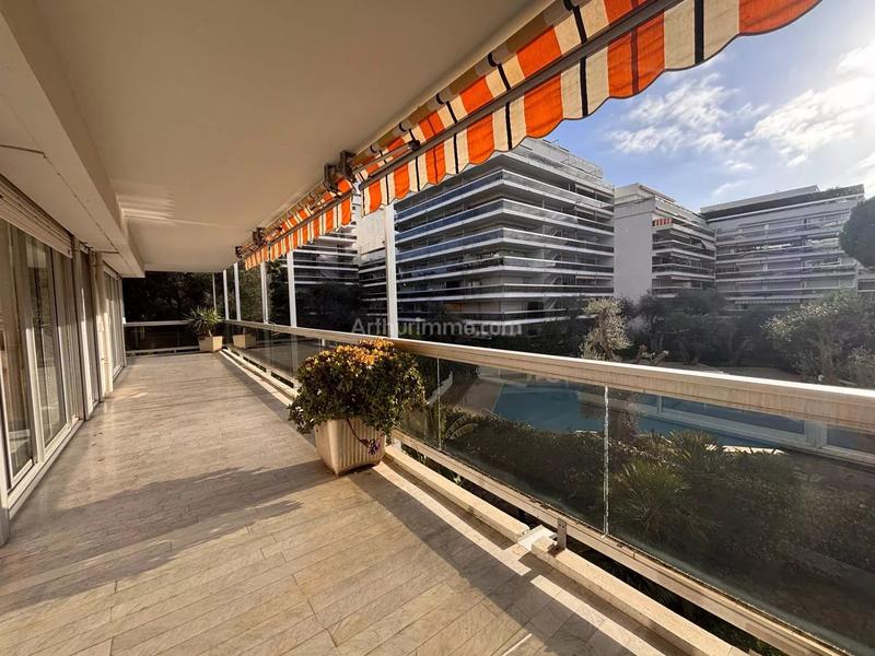 Appartement - 82 m² - 3 pièces