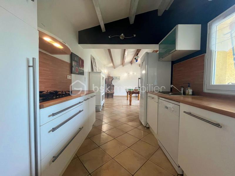 Maison - 265 m² - 13 pièces