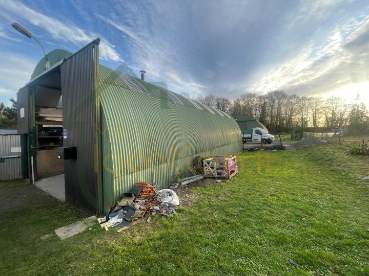 Parking / Garage - 112 m²