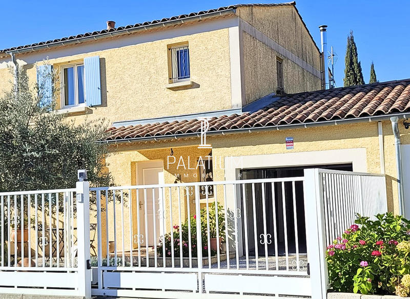 Maison - 98 m² - 4 pièces