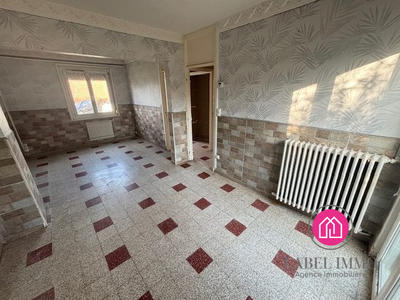 Maison - 75 m² - 5 pièces