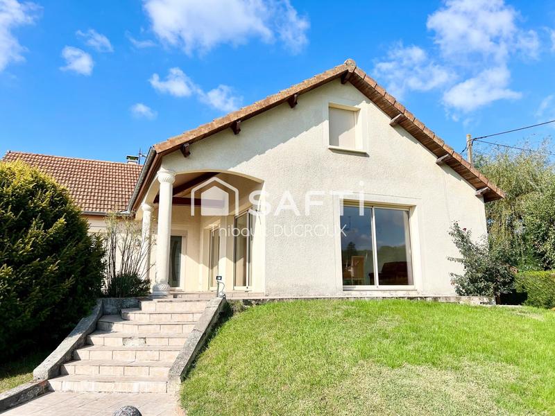 Maison - 157 m² - 8 pièces