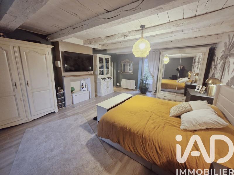 Maison - 197 m² - 6 pièces