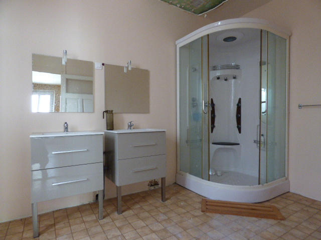 Maison - 165 m² - 6 pièces