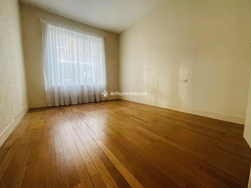 Bureau - 117 m² - 5 pièces