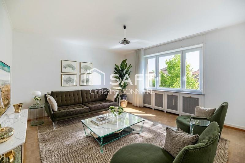 Appartement - 94 m² - 5 pièces