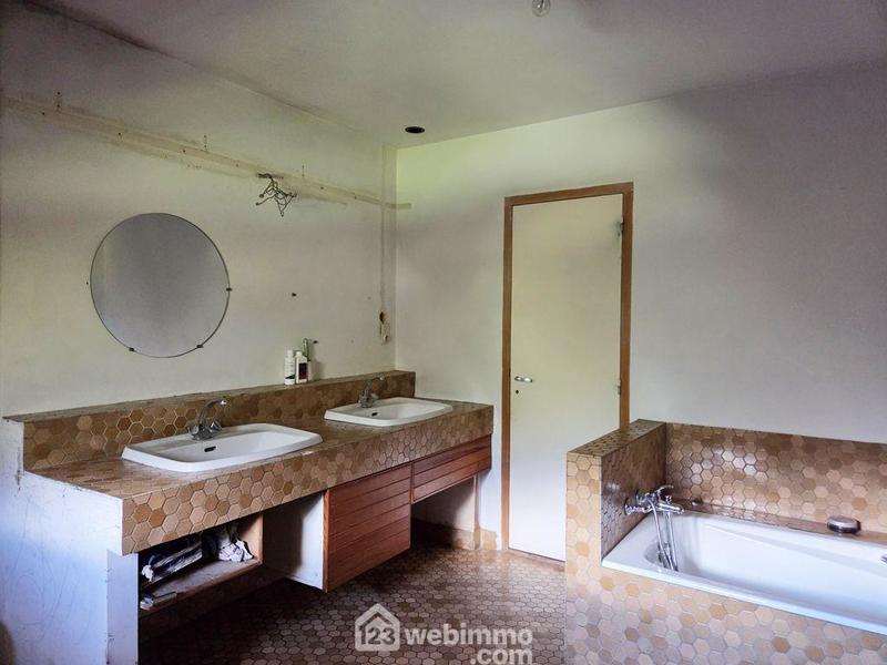 Maison - 197 m² - 6 pièces