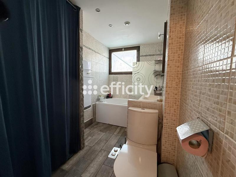 Maison - 81 m² - 4 pièces