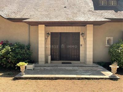 Haras - 303 m² - 10 pièces