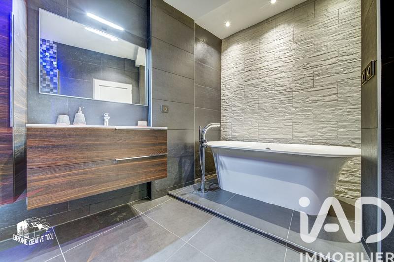 Appartement - 92 m² - 4 pièces