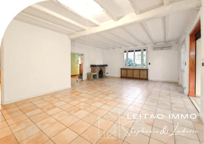 Maison - 252 m² - 6 pièces