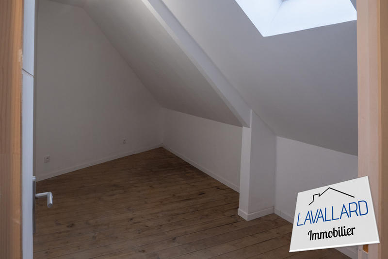 Maison traditionnelle - 95 m² - 5 pièces