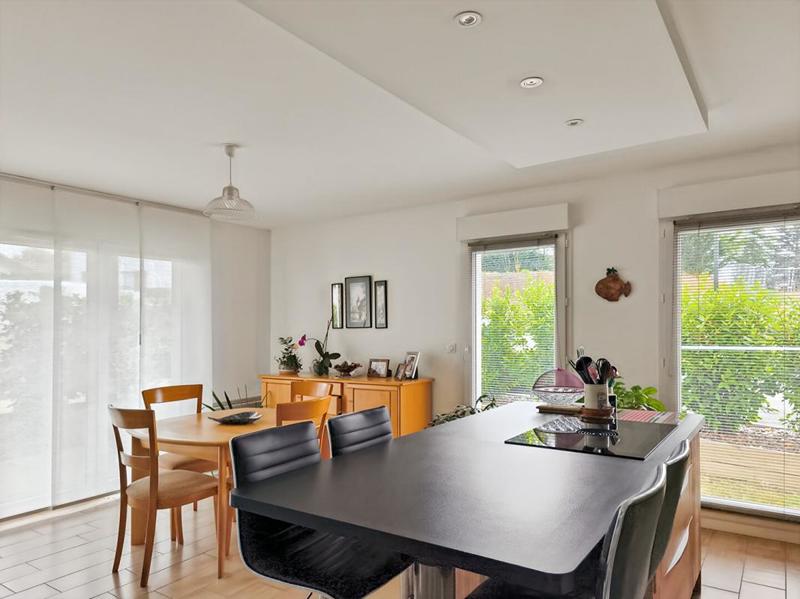 Appartement - 77 m² - 3 pièces