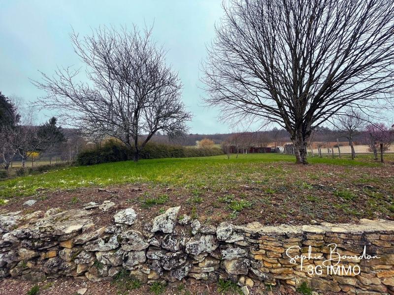 Terrain constructible - 1 002 m²