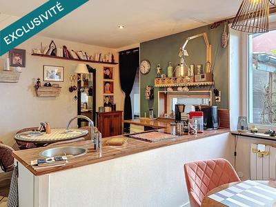 Maison - 207 m² - 7 pièces