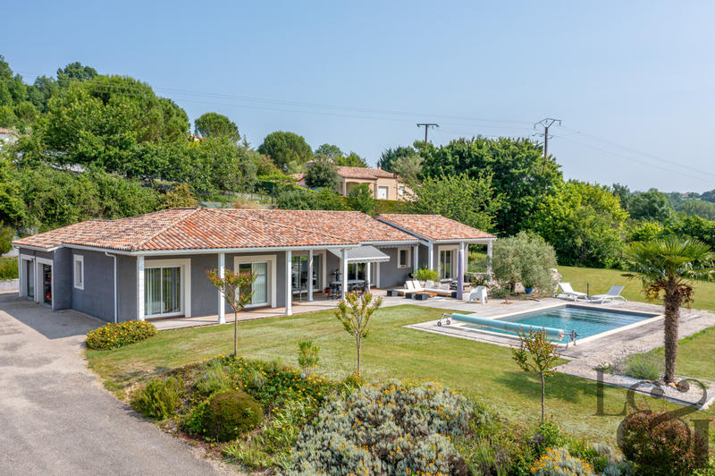 Maison - 145 m² - 4 pièces