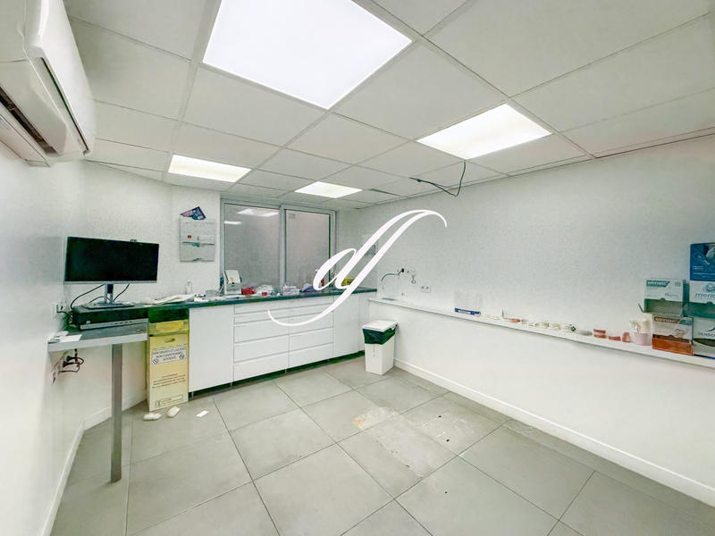 Local commercial - 125 m²