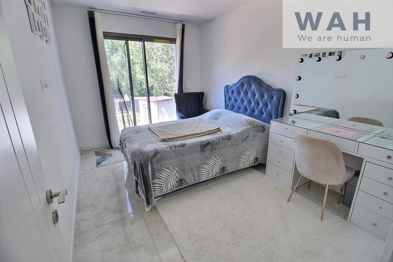 Villa - 190 m² - 6 pièces