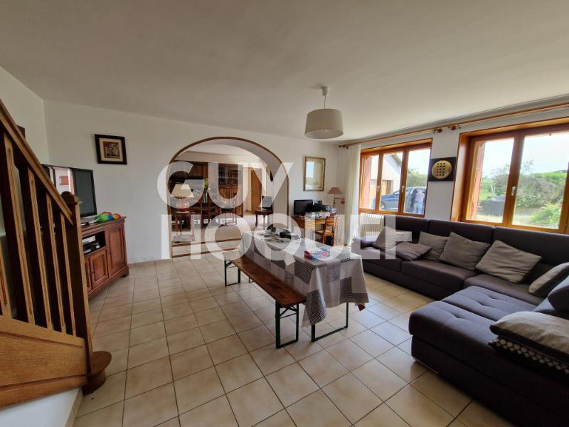 Maison - 208 m² - 8 pièces