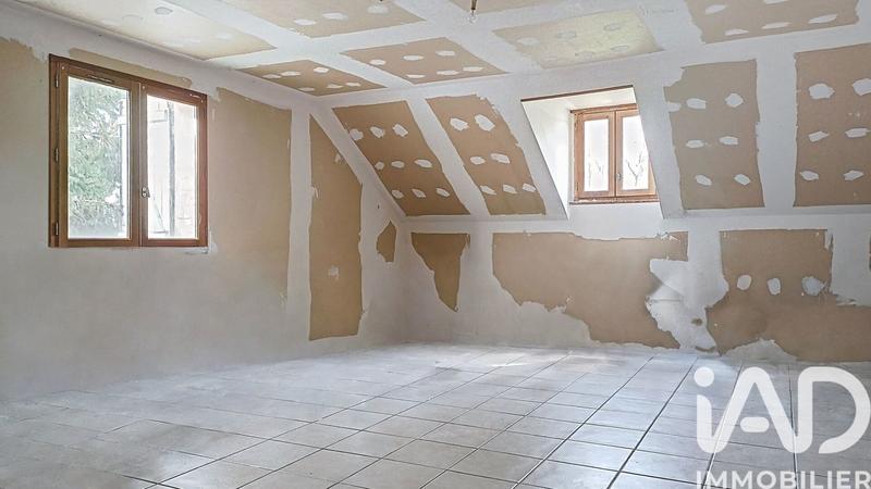 Maison - 244 m² - 9 pièces