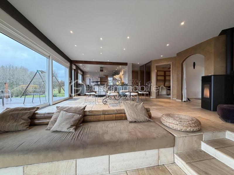 Maison traditionnelle - 131 m² - 5 pièces