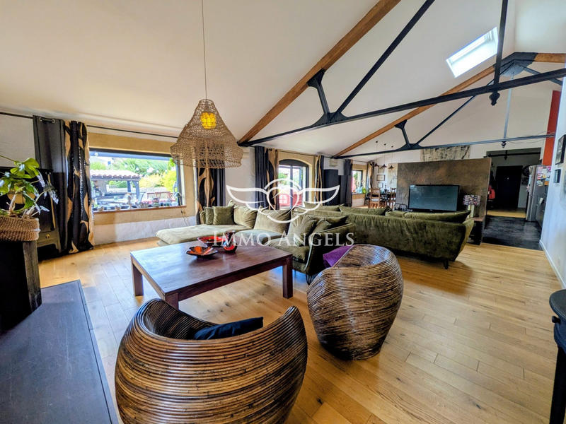 Bastide - 195 m² - 6 pièces