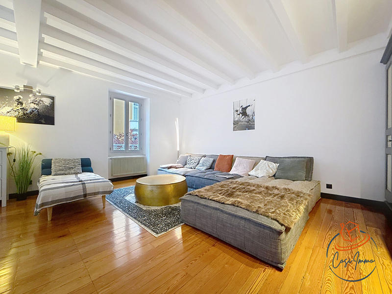 Appartement - 110 m² - 4 pièces