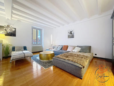 Appartement - 110 m² - 4 pièces