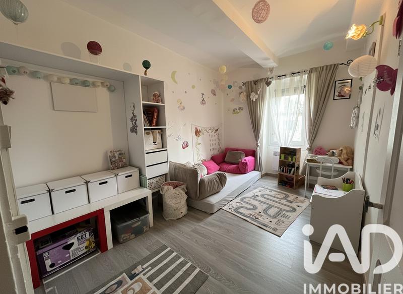 Maison - 289 m² - 12 pièces