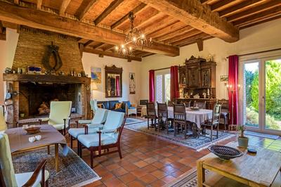 Maison - 250 m² - 10 pièces