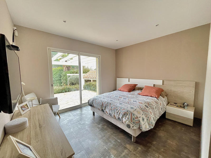 Villa - 228 m² - 6 pièces