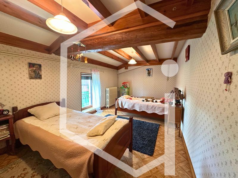 Maison - 189 m² - 7 pièces